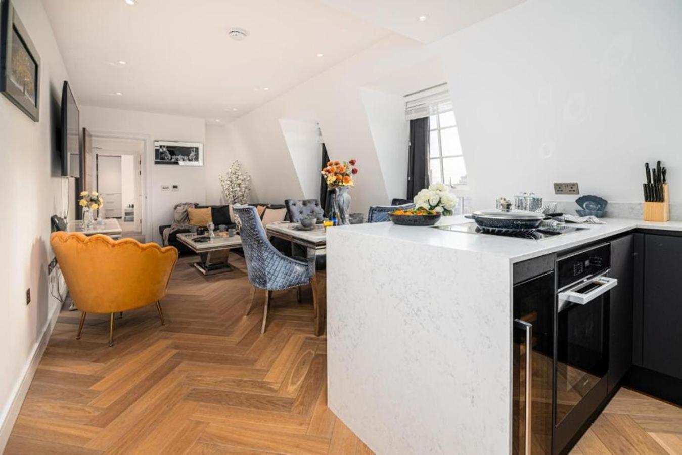 Marble Arch Penthouses With Skyline Views London Exterior photo