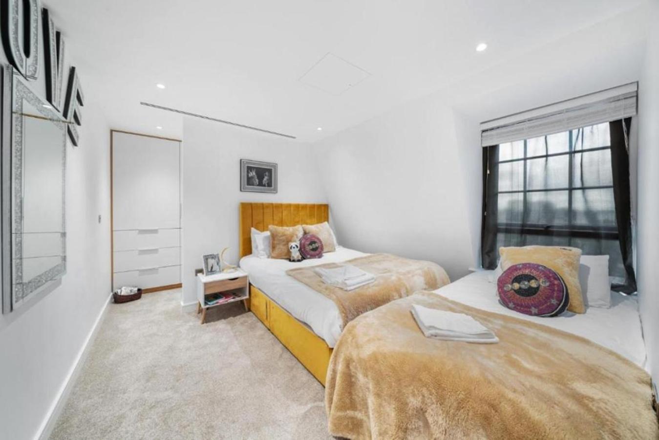 Marble Arch Penthouses With Skyline Views London Exterior photo